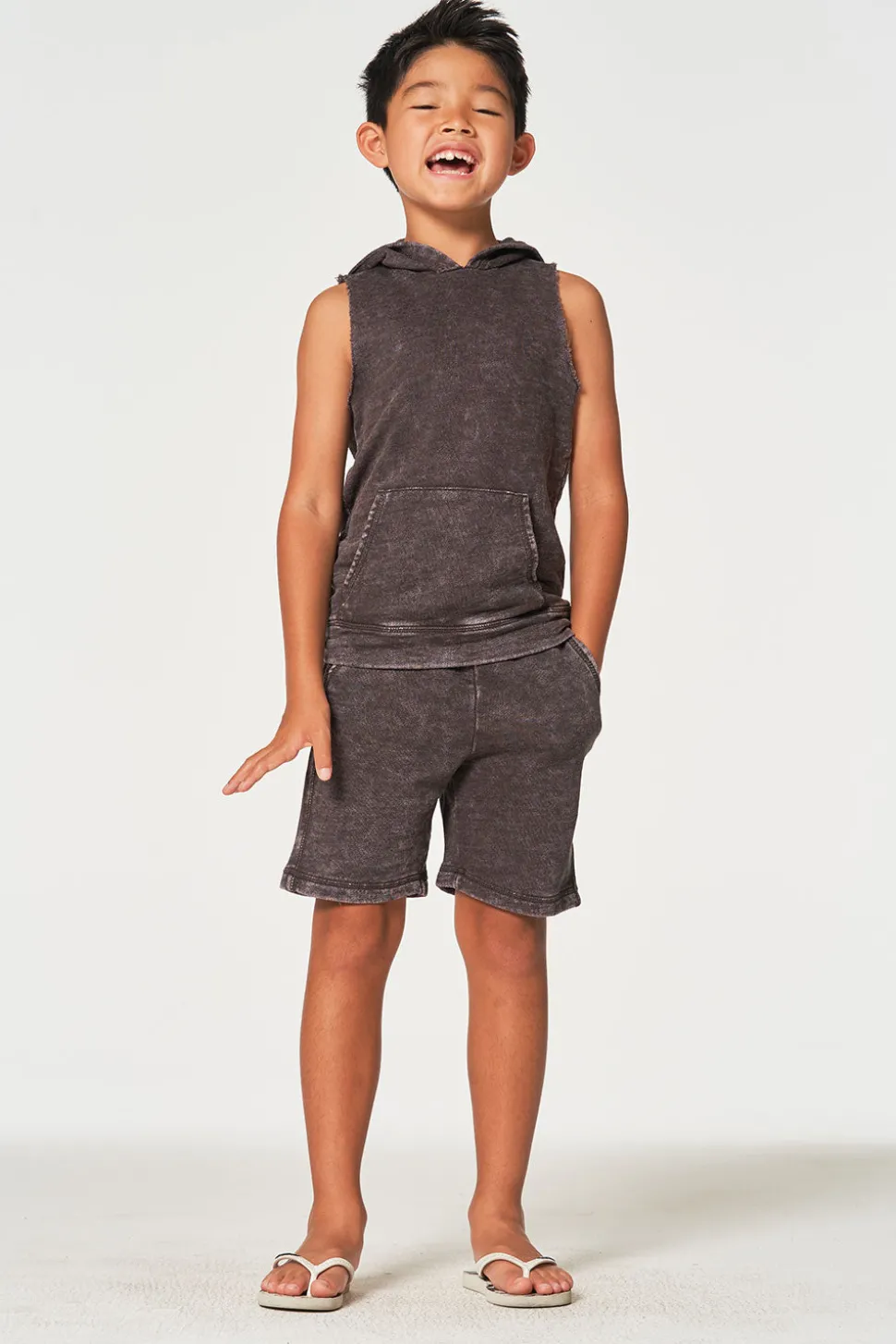Chaser Brand Boys Linen French Terry Sleeveless Muscle Pullover Hoodie Hot